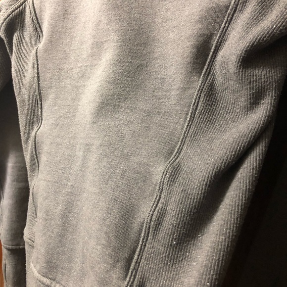 Lululemon Scuba Hoodie | Size 6 - Picture 5 of 12